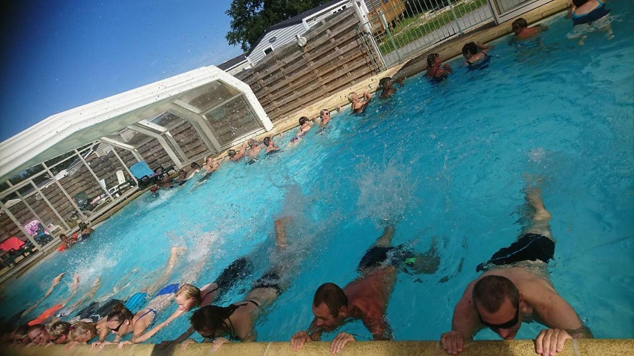 Camping La Garenne De Moncourt Рю Екстер'єр фото